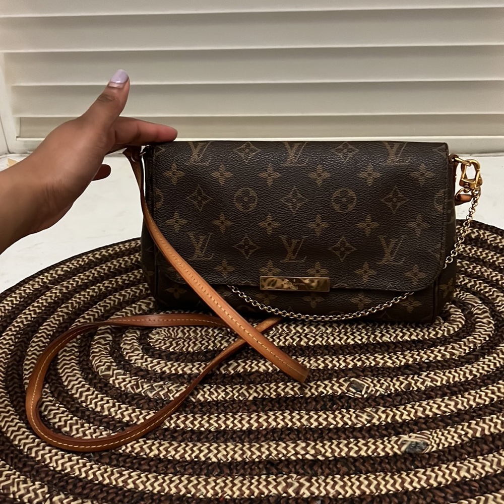 Authentic Louis Vuitton Favorite MM Bag